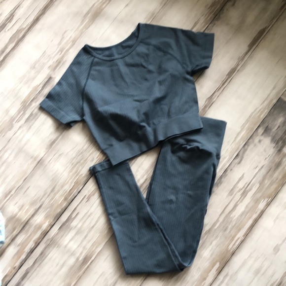 SHEIN BUNDLE / Balloon shorts / Black Skort / Blue work out set - Picture 4 of 11